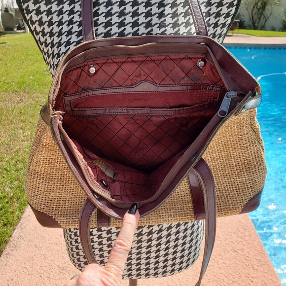 Vintage Handbags - John Romaine Vintage Straw Bag